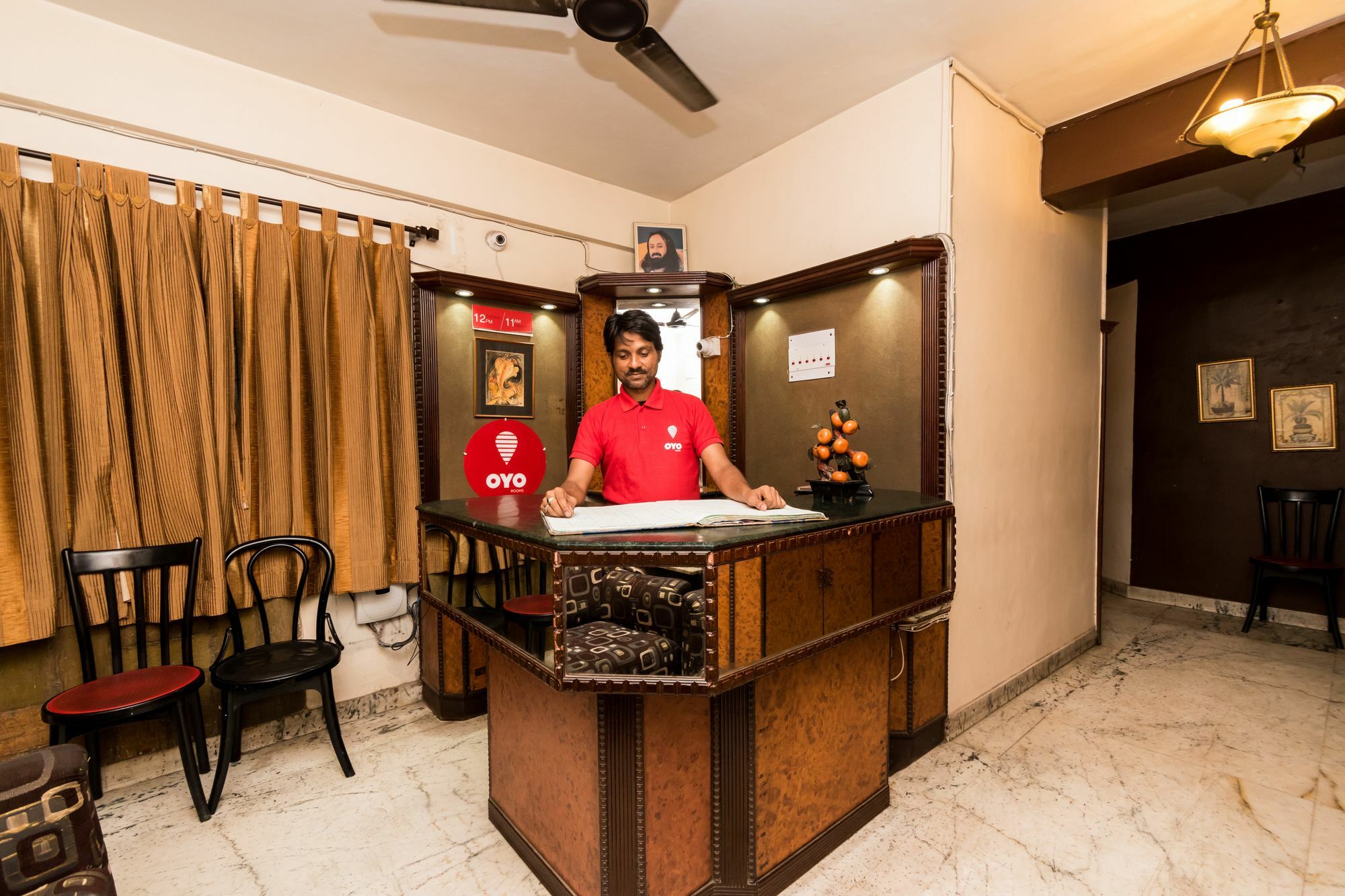 Oyo 2510 Near Camac Street Hotel Kolkata Exterior photo